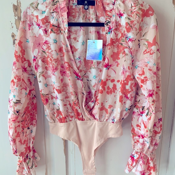 NWT Misguided floral deep v body suit sz 8 - Picture 2 of 5